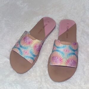 Toms Tie Dye Sandals 8 Women’s